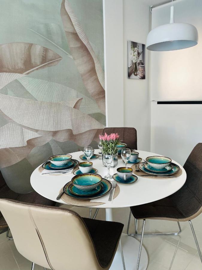 New 2022 Casanovas-Apartment Torrevieja Center Екстериор снимка