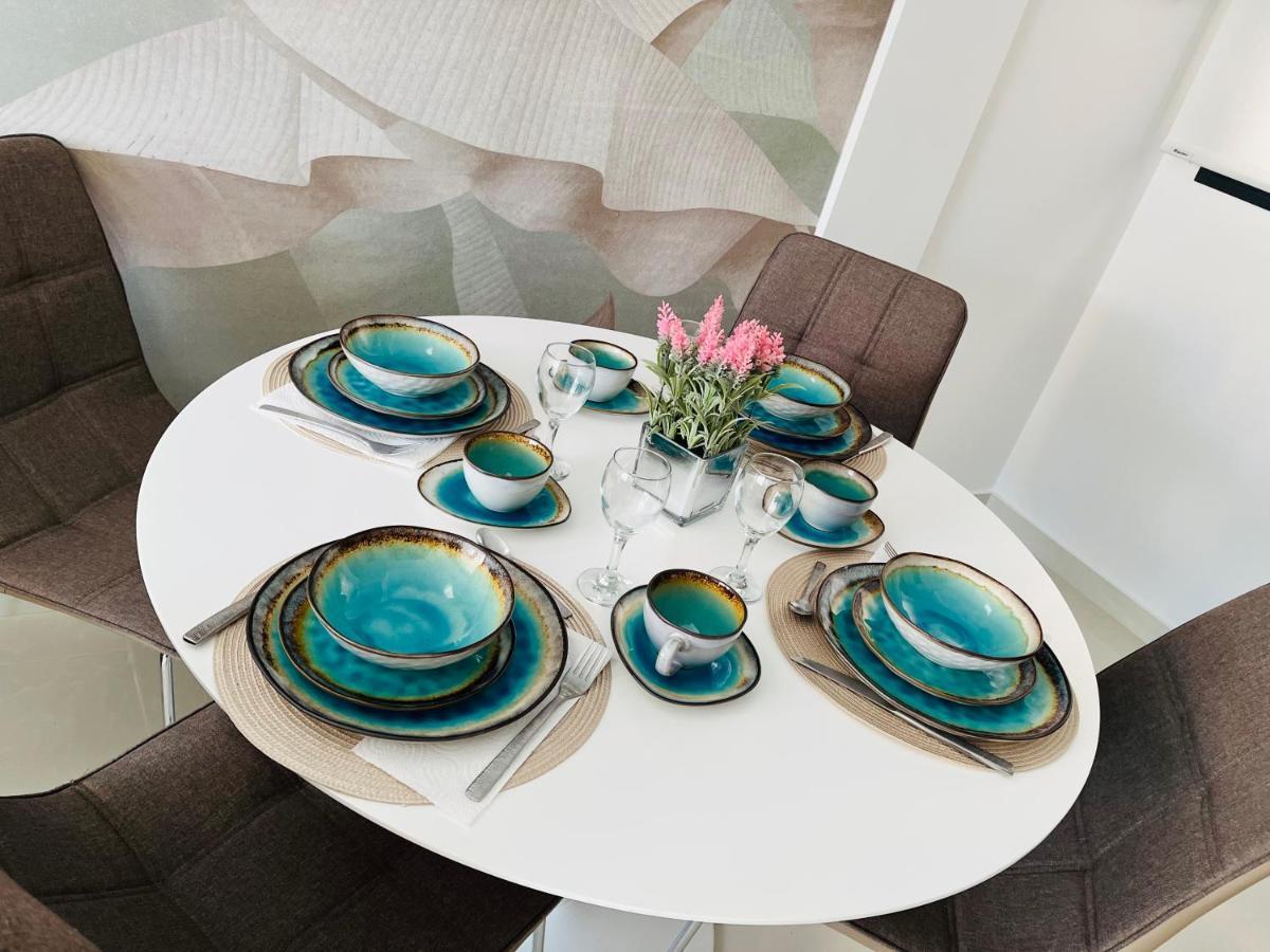 New 2022 Casanovas-Apartment Torrevieja Center Екстериор снимка