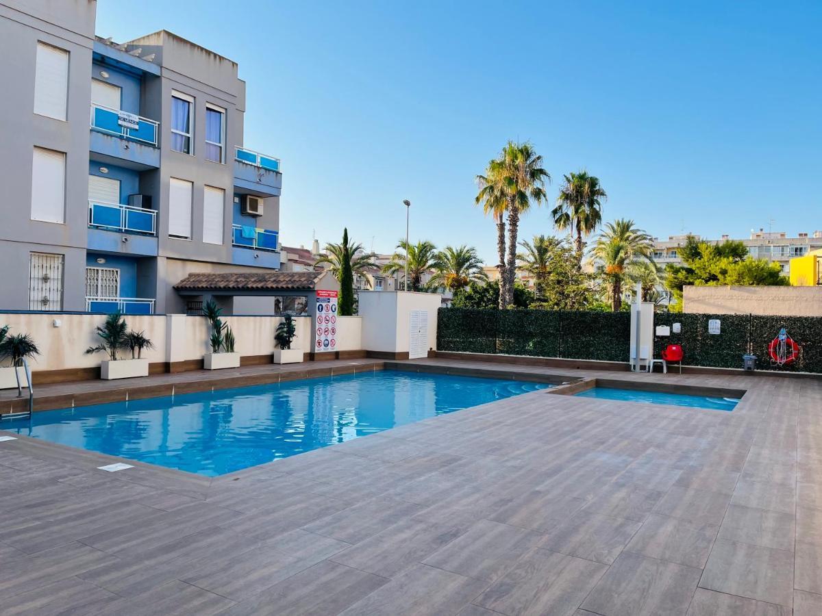 New 2022 Casanovas-Apartment Torrevieja Center Екстериор снимка